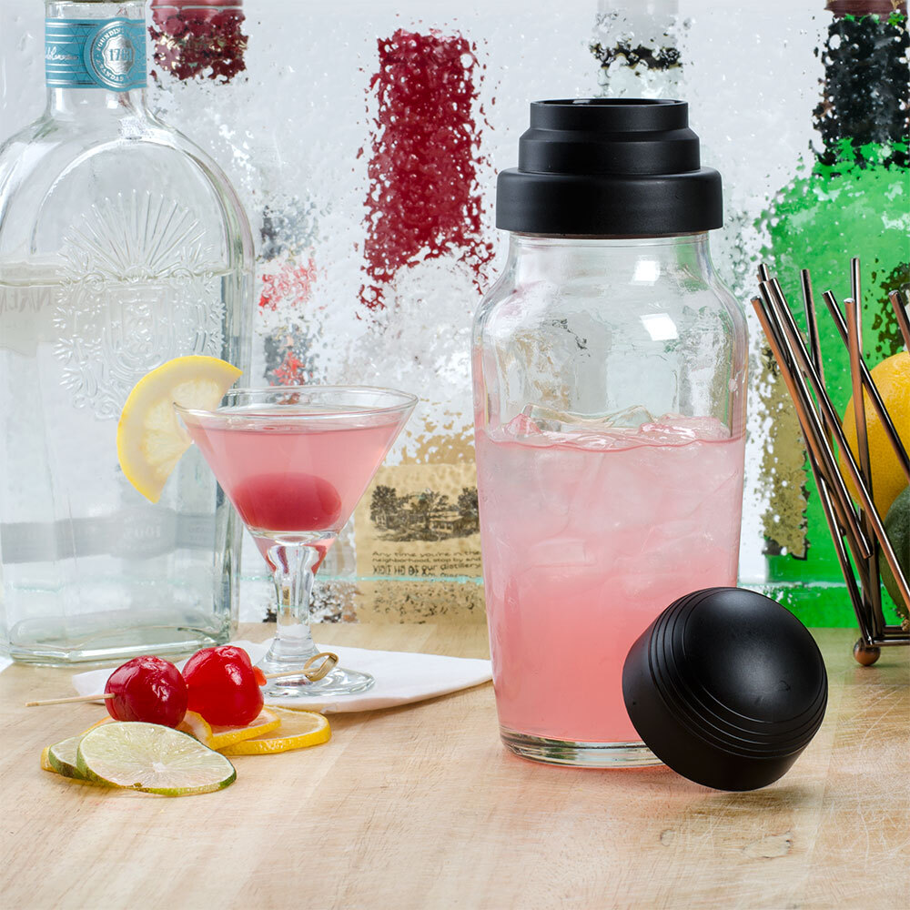 Libbey 13230520 19.75 oz. Glass Cocktail Shaker 500 with Black Lid