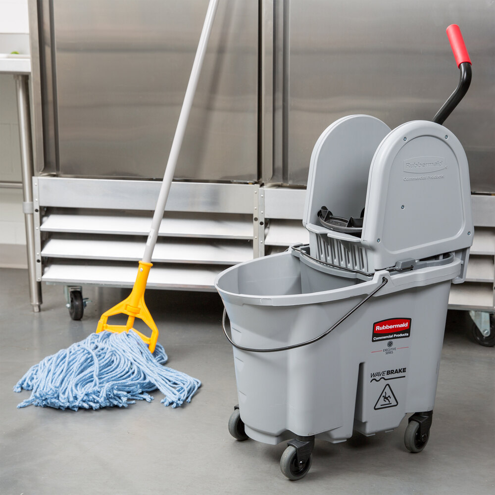 Rubbermaid 1863899 Gray 35 Qt. Executive Series WaveBrake® Down Press