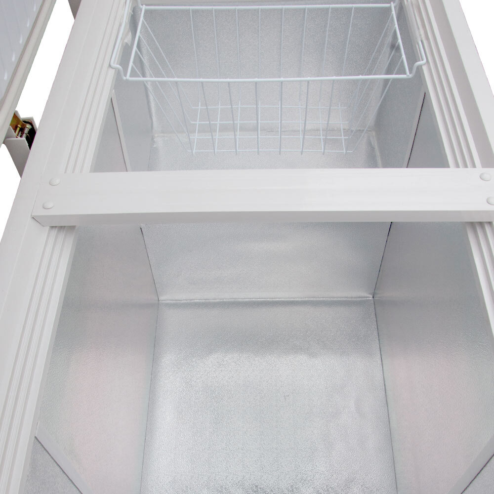 Avantco HF14 14 Cu. Ft. Commercial Chest Freezer 2 Door