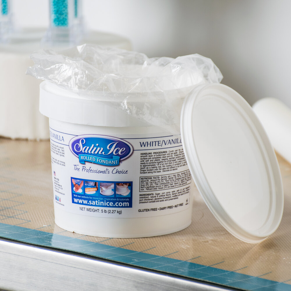 Satin Ice 10002 5 lb. White Vanilla Rolled Fondant Icing