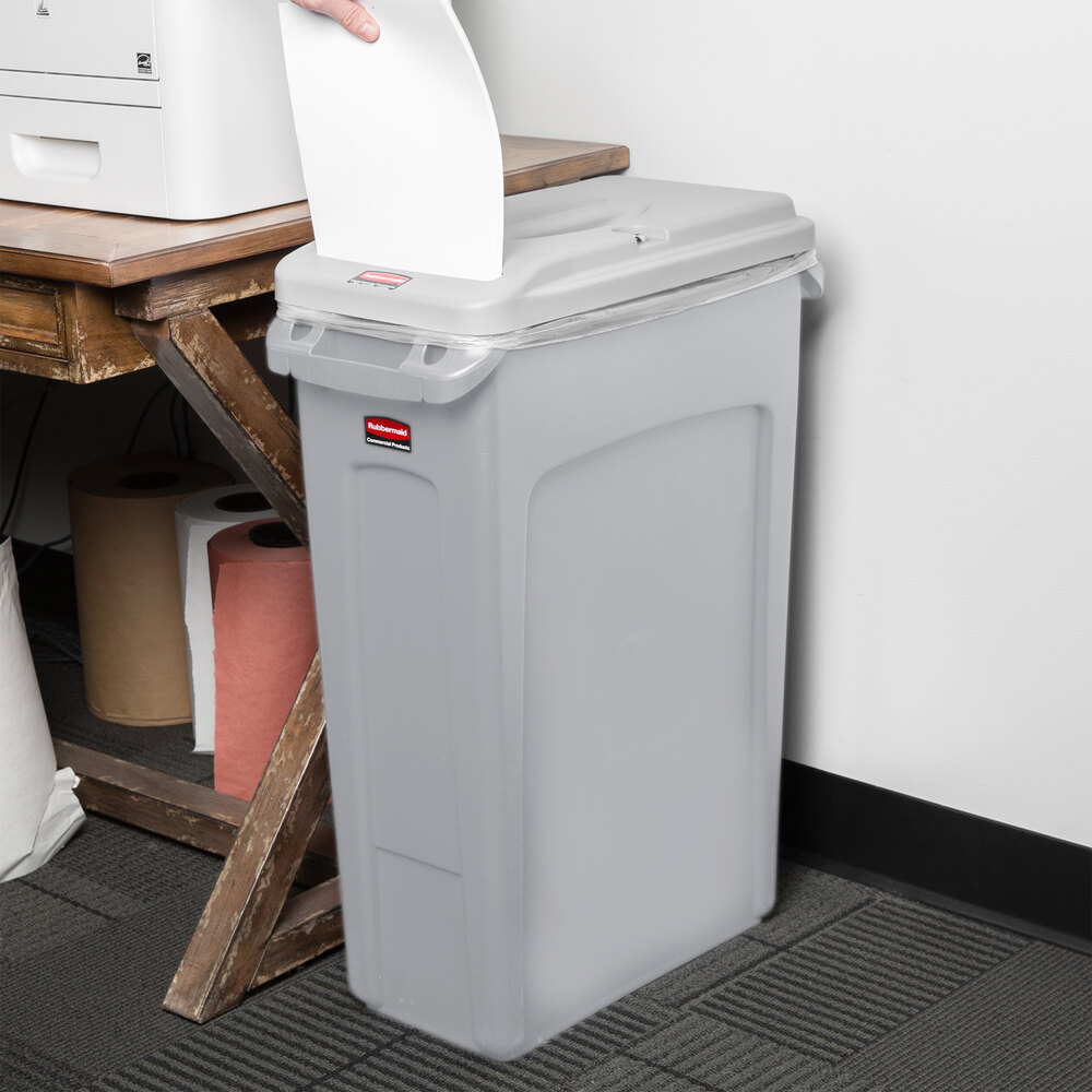 Rubbermaid Slim Jim 23 Gallon Gray Wall Hugger Trash Can with Light