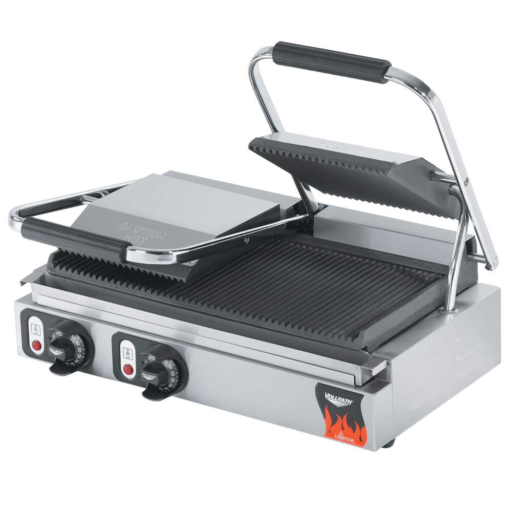 Vollrath 40795 21" x 9" Dual Grooved Top & Bottom Panini Sandwich Grill