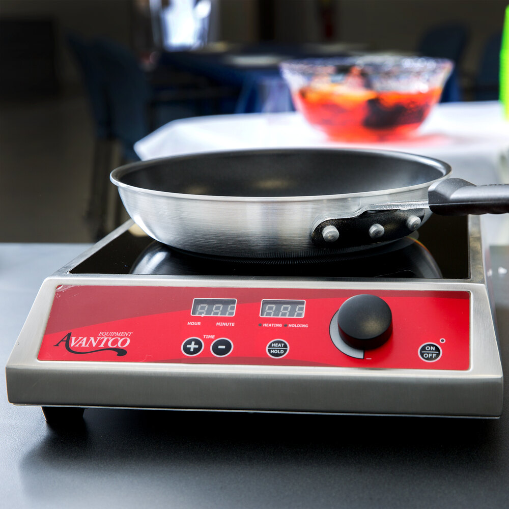 Avantco IC1800 Countertop Induction Range / Cooker 120V, 1800W