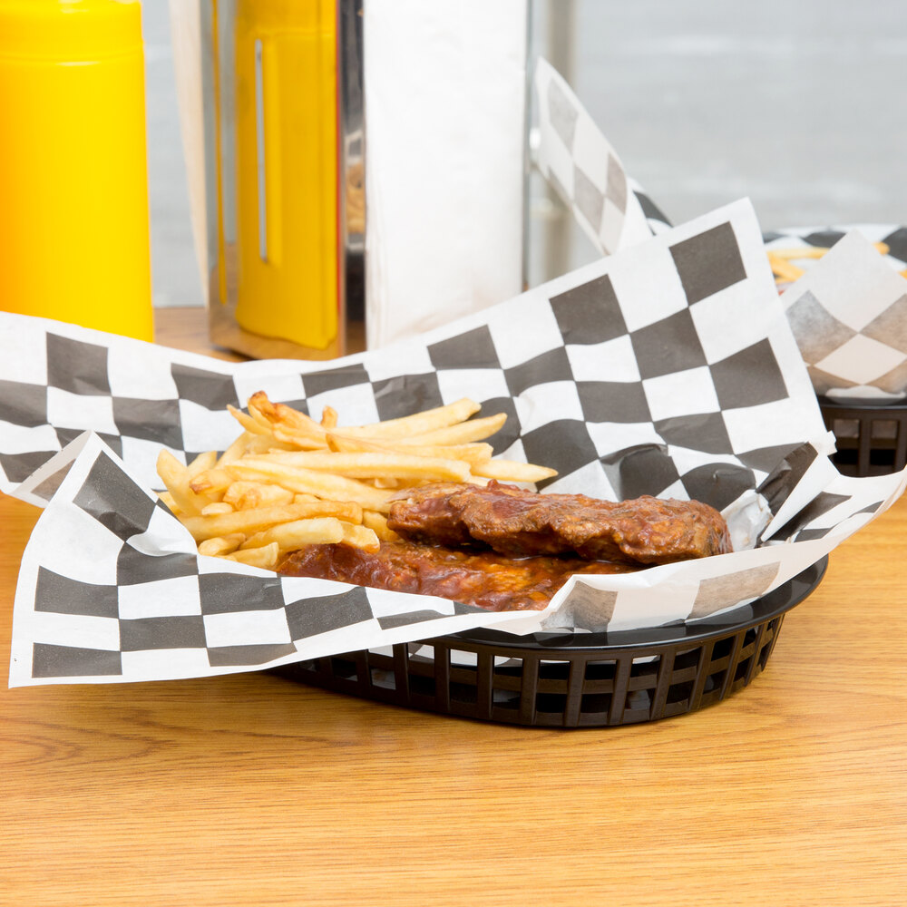 10 3/4" x 7" x 1 1/2" Black Oval Plastic Fast Food Basket 12/Pack