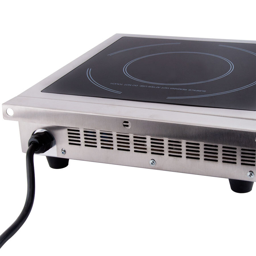 Avantco IC3500 Countertop Induction Range / Cooker 208/240V, 3500 Watt