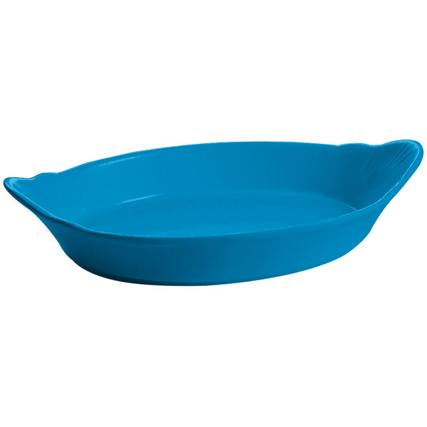 A blue oval Tablecraft Au Gratin dish with handles.