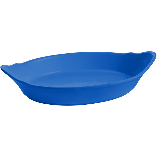 A cobalt blue oval Tablecraft Au Gratin dish.