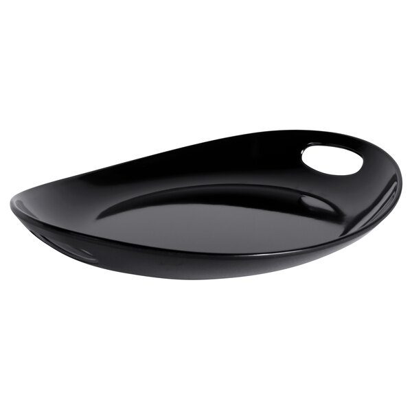 A black oval shaped Elite Global Solutions Bilbao serving platter with handles.