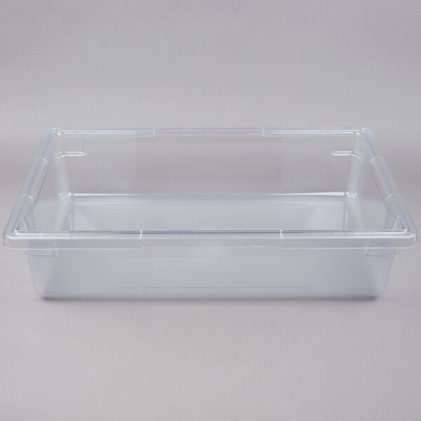 A clear plastic insert pan with a clear lid.