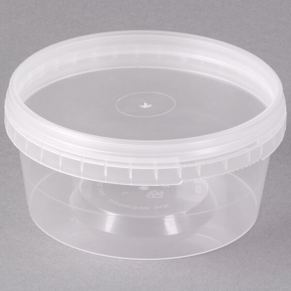 A 12 oz. clear tamper evident deli container with a lid.