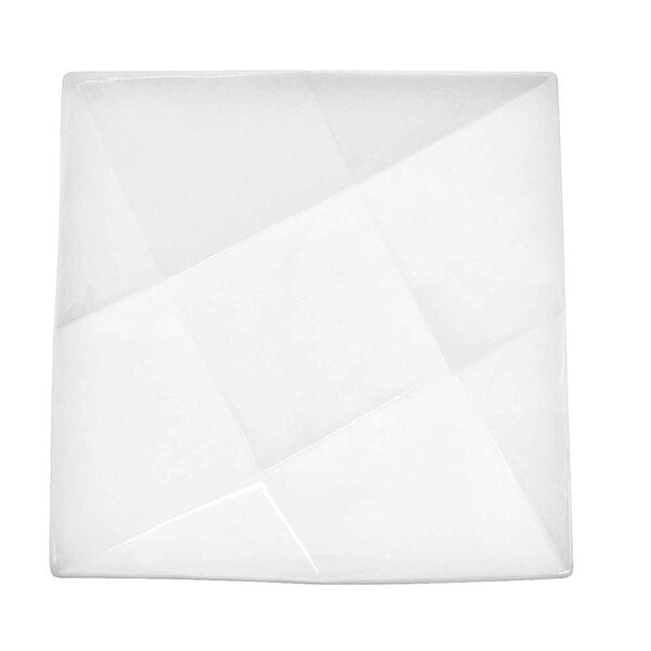 A white square porcelain plate with a square pattern in the middle.