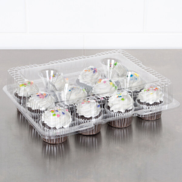 A Polar Pak clear plastic container holding 12 cupcakes.