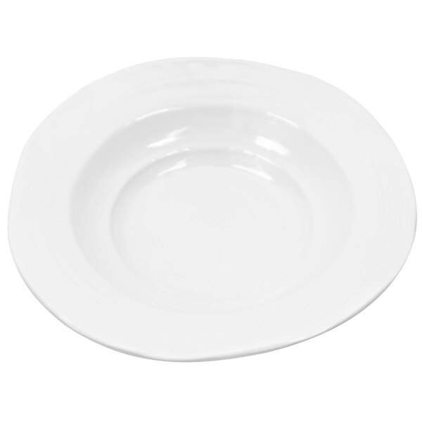 A white Elite Global Solutions Della Terra melamine bowl with a round rim.
