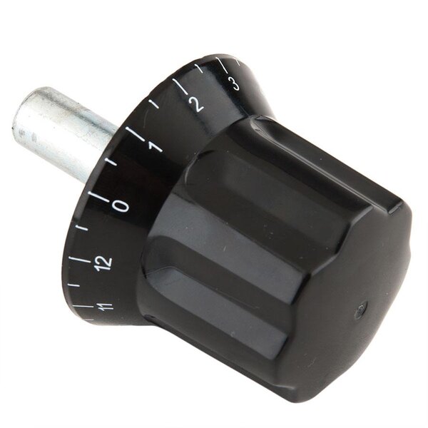 A black knob with white numbers.