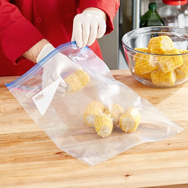 Ziploc® 682254 13" x 15 5/8" Two Gallon Freezer Bag with Double Zipper and Write-On Label - 100/Case