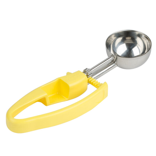 A yellow Zeroll EZ Squeeze handle with a silver disher scoop.