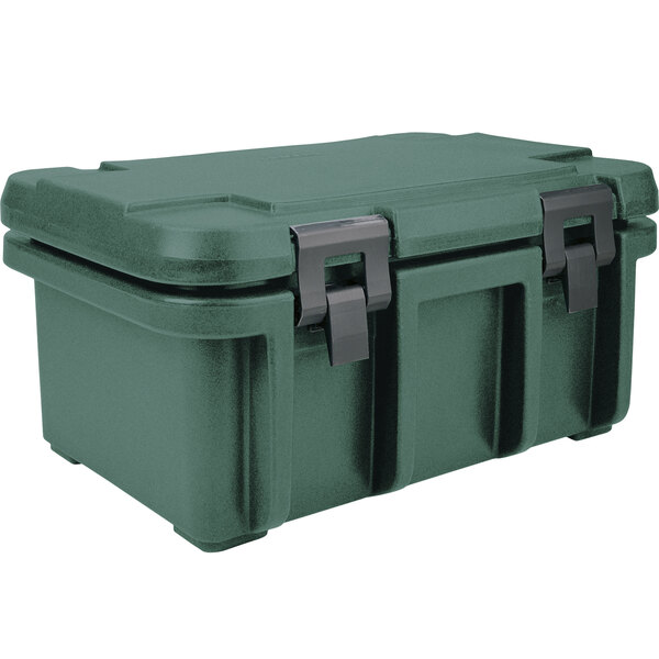 A green plastic Cambro Ultra Pan Carrier top.