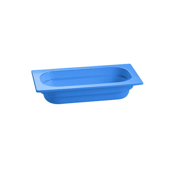 A cobalt blue rectangular cast aluminum food pan.
