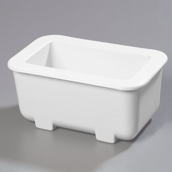 A white rectangular Carlisle Coldmaster container with a lid.