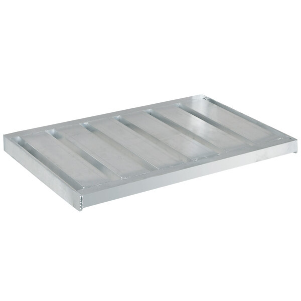 A Channel cantilever aluminum shelf on metal E-channels.