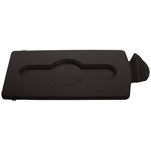 A black rectangular Rubbermaid lid insert with a hole.