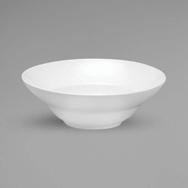 A white Oneida Fusion deep-well bowl.