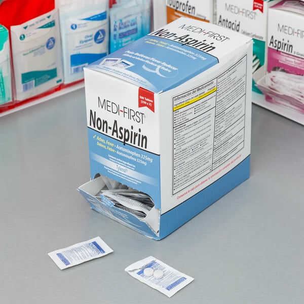 A box of Medi-First Non-Aspirin Acetaminophen Tablets with a label.