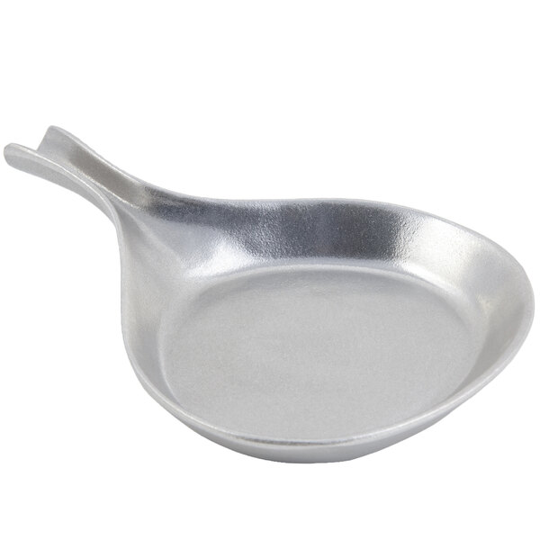 A Bon Chef pewter-glo cast aluminum round fry pan with a handle.