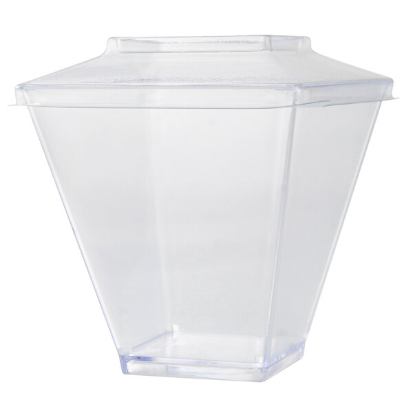A clear plastic lid for a Fineline Twisted Cup.