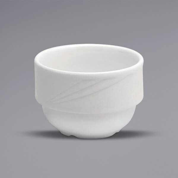 An Oneida Buffalo Arcadia bright white porcelain bouillon bowl with a curved design.