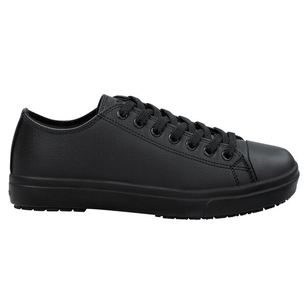 A black leather SR Max women's casual shoe with laces.