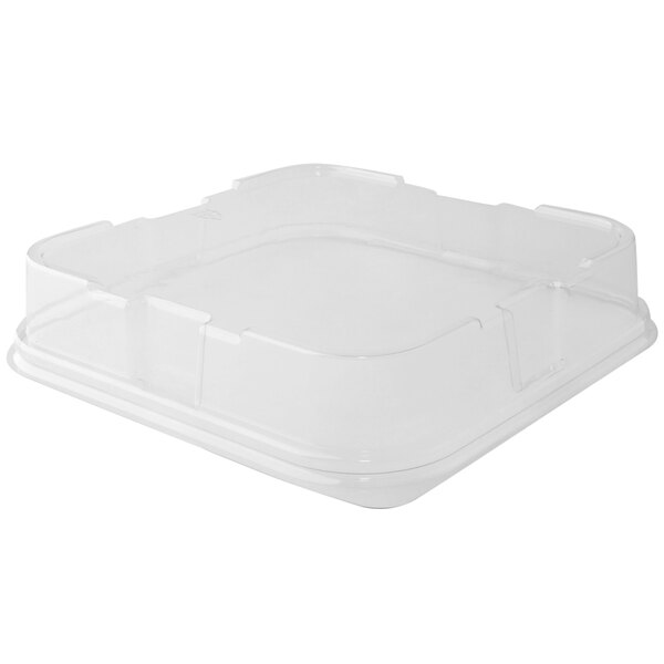 A clear plastic Solut dome lid on a clear plastic container.