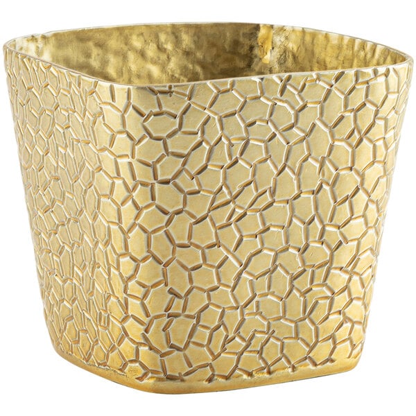 A gold square Tablecraft Crackle aluminum snack basket with a hexagon pattern.