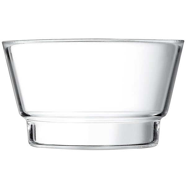An Arcoroc clear glass bowl with a clear rim.