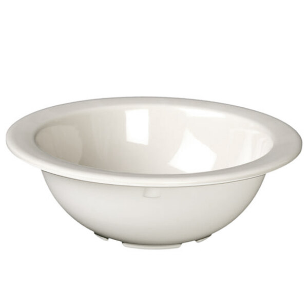 A white Thunder Group Nustone melamine bowl with a white rim.