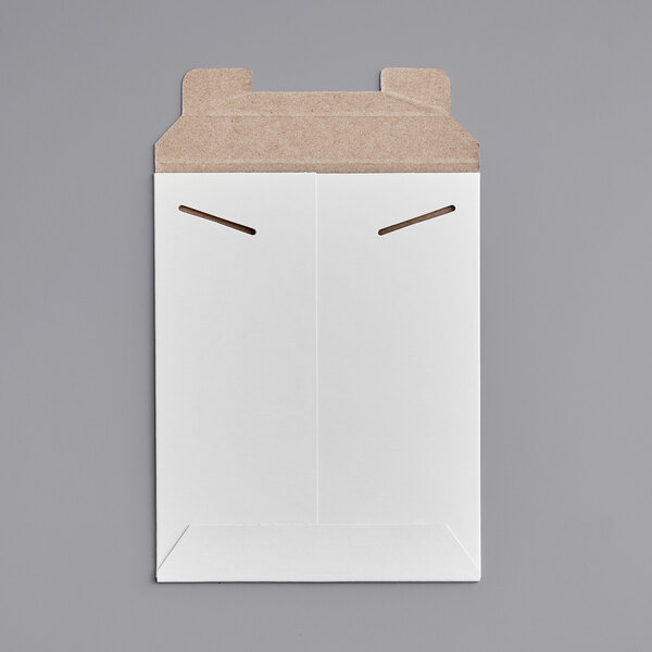 A white Lavex Stayflats rigid mailer with tab-locking lids.