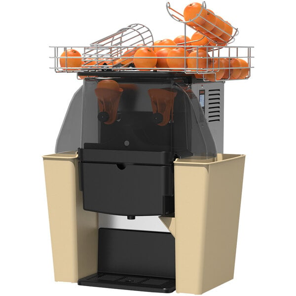 A Zummo Nature Beige commercial juicer with oranges in the top basket.