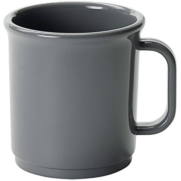 An American Metalcraft Crave storm gray Tritan mug with a handle.