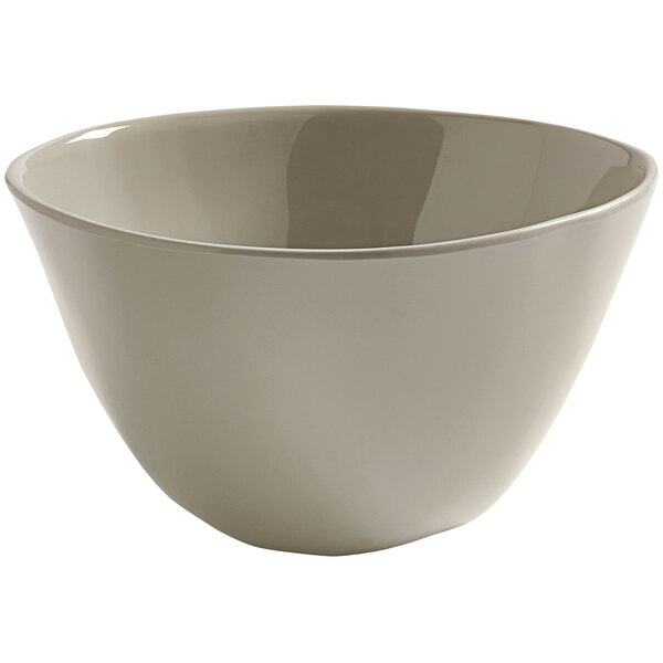 An American Metalcraft Crave white melamine bowl with a white rim.