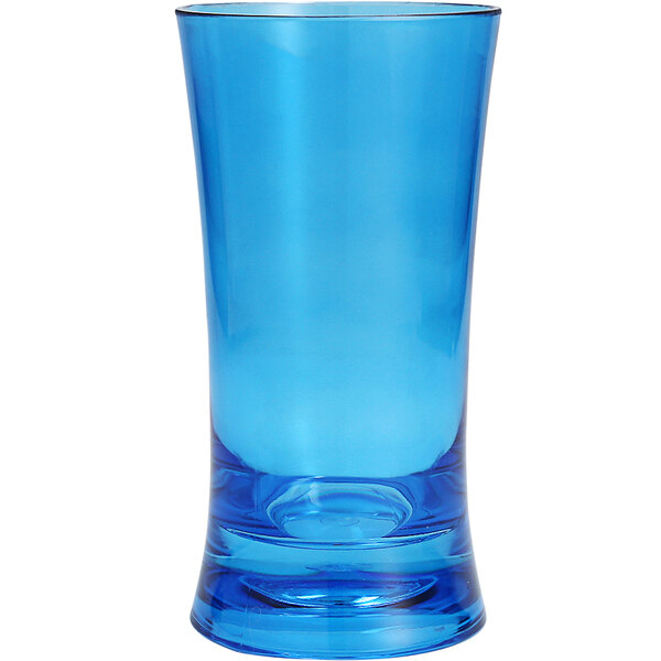 A case of 24 blue Tritan plastic pint glasses.