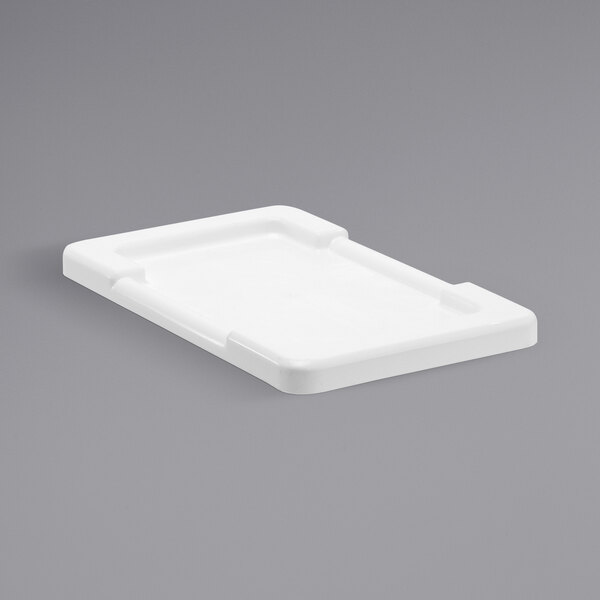 A white plastic lid for Quantum cross stack tubs.