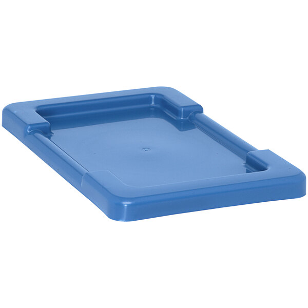 A blue plastic lid for Quantum cross stack tubs.