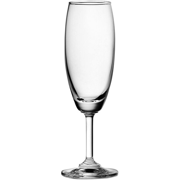 A close-up of a Classic clear wine flute with a stem.