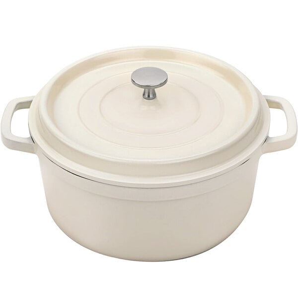 A white GET Heiss round pot with a lid.