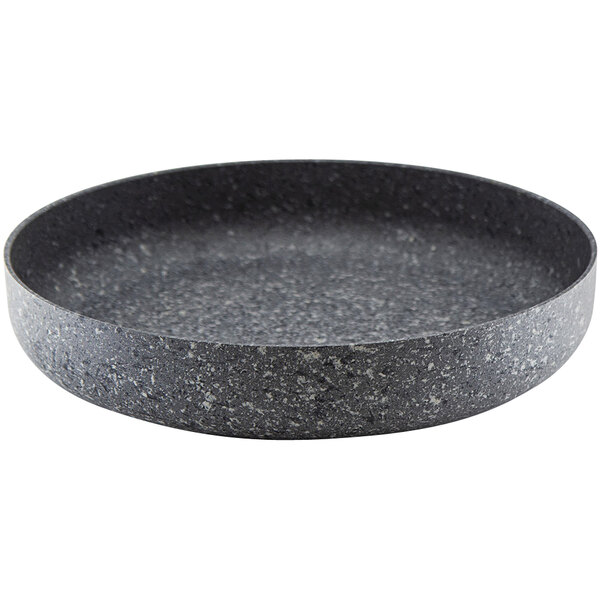 An EcoServe round pan in a black powder-coated aluminum dish with a speckled gray surface.