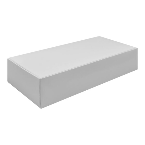 A white rectangular 1-piece candy box with a lid.