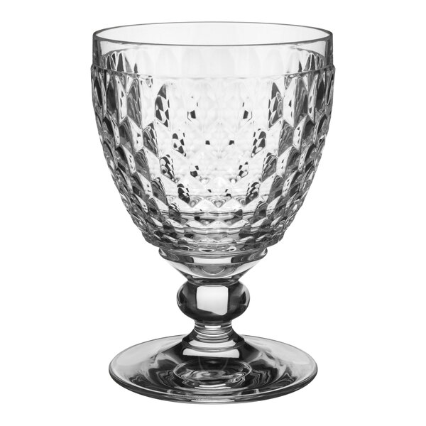 A clear Villeroy & Boch wine glass with a diamond pattern.