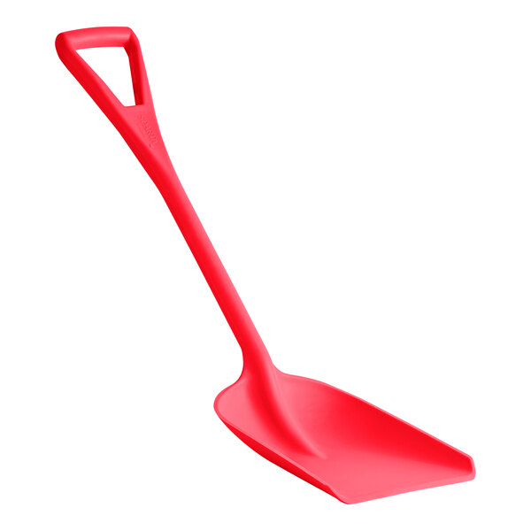 A Carlisle red food service shovel with a handle.