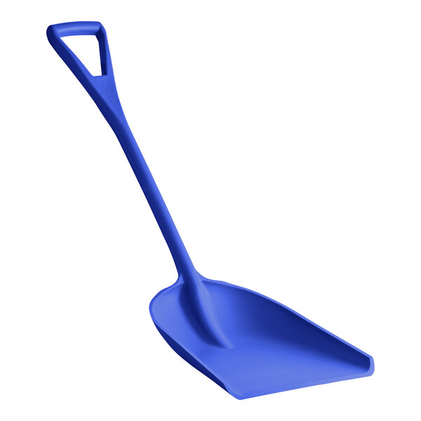 A blue plastic Carlisle Sparta food service shovel with a handle.