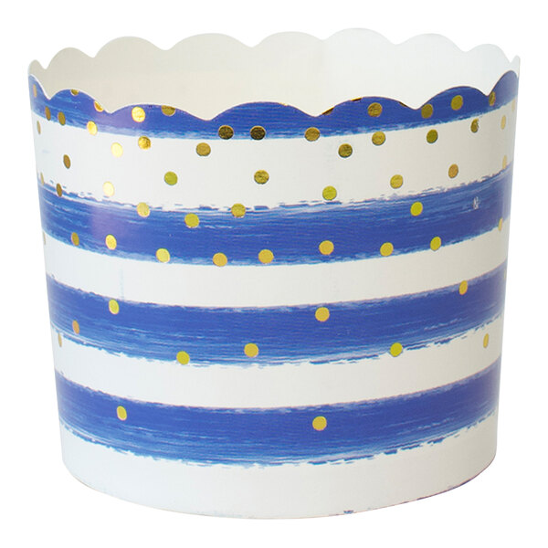 A blue and white container of Sophistiplate blue confetti baking cups.